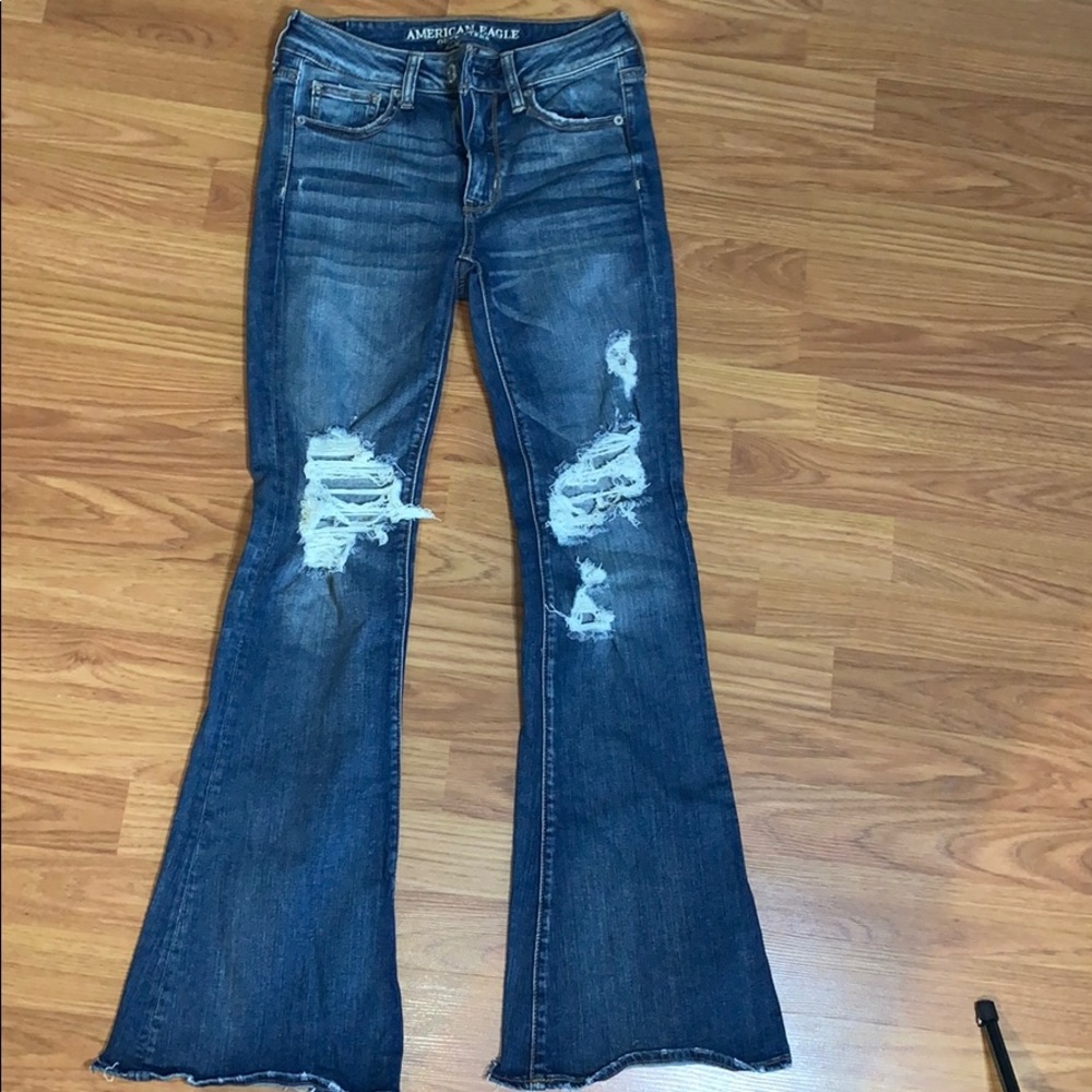 American Eagle Size 2 short Bootcut jeans